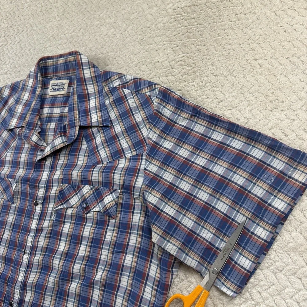 Vintage Levi's Pearl Snap Western Short Sleeve Men's Large Cowboy Cabin 90's